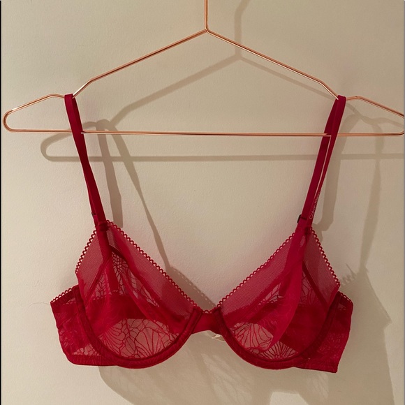 Calvin Klein Underwear Red Lace Soft Cup Bra - Picture 3 of 7